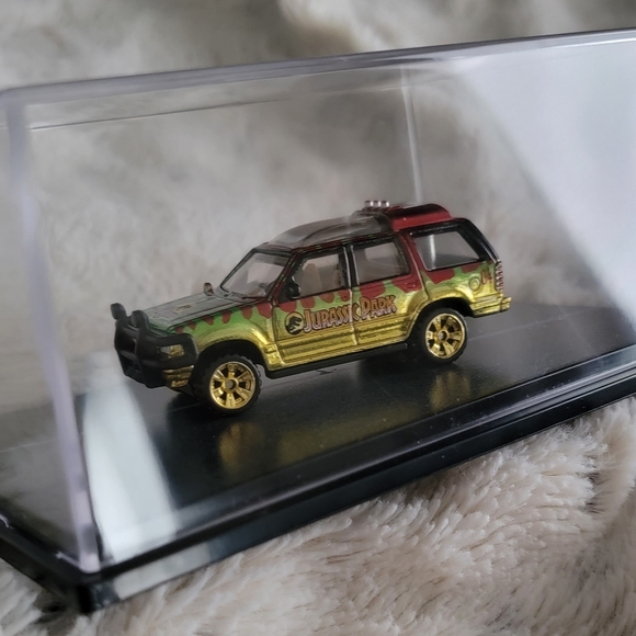MATCHBOX 1993 FORD EXPLORER JURASSIC PARK Limited Edition Matchbox Collectors - Picture 6 of 16